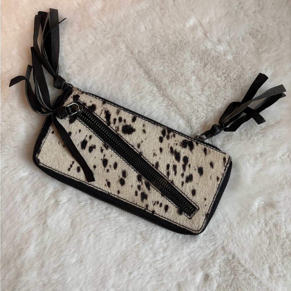 Free People Black and White Speckled Wristlet